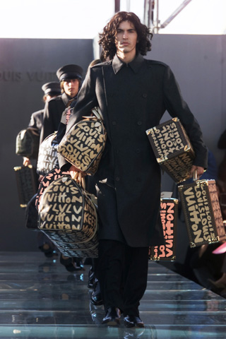 Louis Vuitton by Marc Jacobs FW 2009  Fashion, Fashion history, Fashion  media